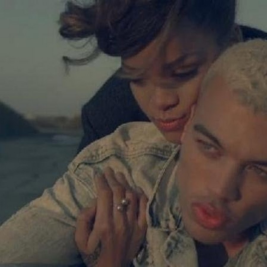 New found love. Рианна we found Love. Rihanna - we found Love ft. Calvin Harris. Chris Brown FF Love story. Кадры из клипа Rihanna we found Love.