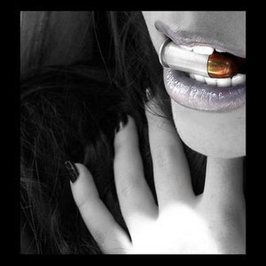 I m biting. Jealous текст. I m biting. американская акита маленькая.