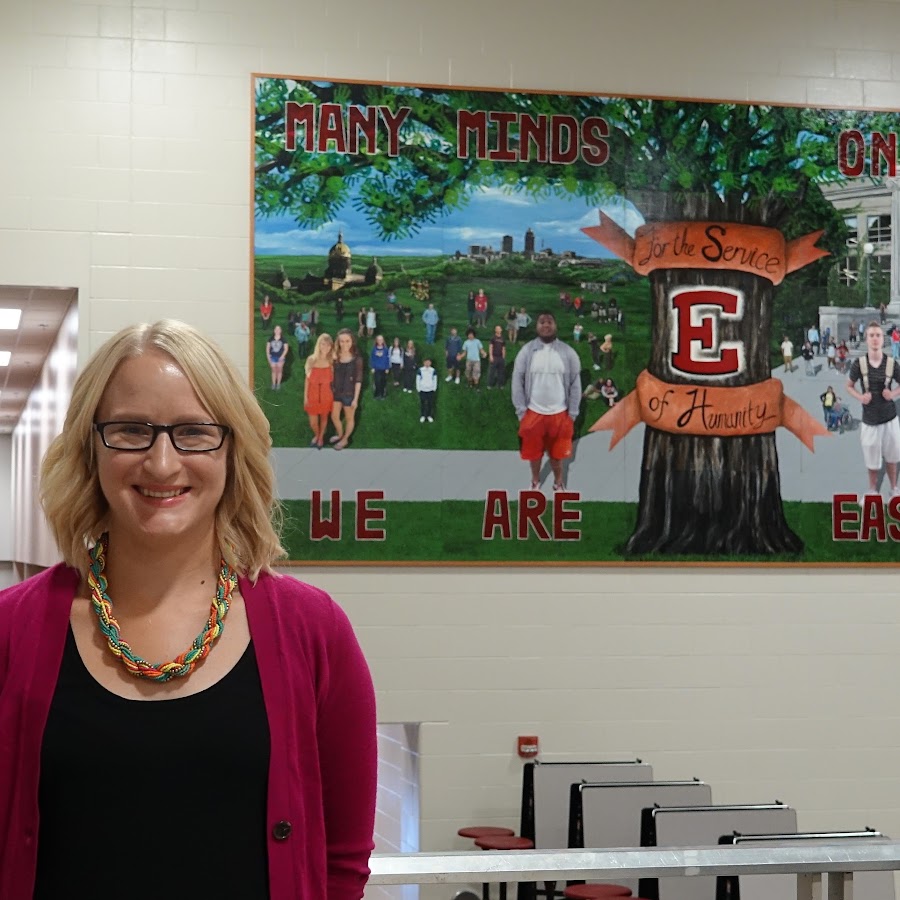 East high school школа. E hi. High logo. High school musical logo. East логотип.