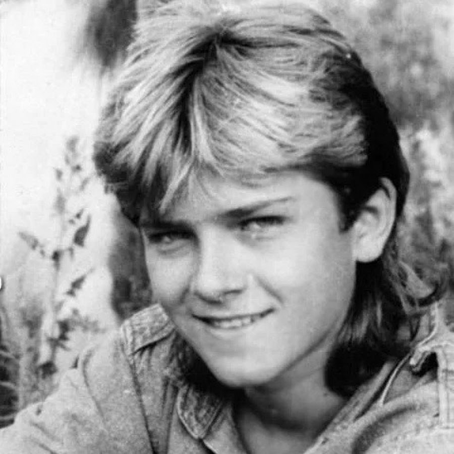 Солист группы чернила для пятого класса. Чернила для пятого класса. Солнечный остров чернила для 5 класса. Чернила для 5 класса альбомы. Чернилки для пятого класса.