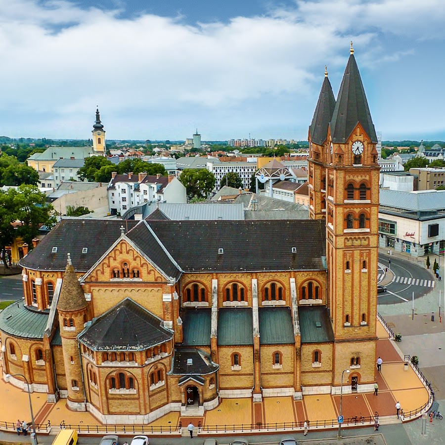 AKedOLQfRVqs_Rj5euri2_8fl39HimkTSxXbaD2DJOnA=s900ckc0x00ffffffnorj