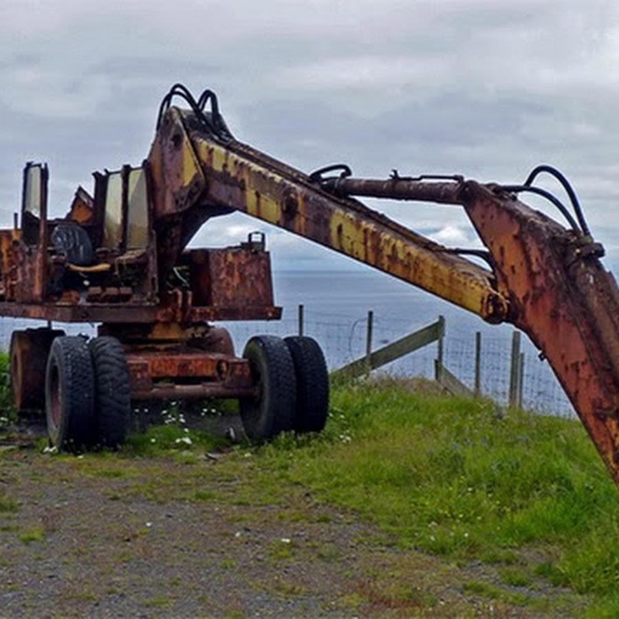 торфоразработки заброшенная техника. экскаватор кранэкс ек-400. заброшенный экскаватор. ковровец экскаватор 1931 года. брошенные экскаваторы.