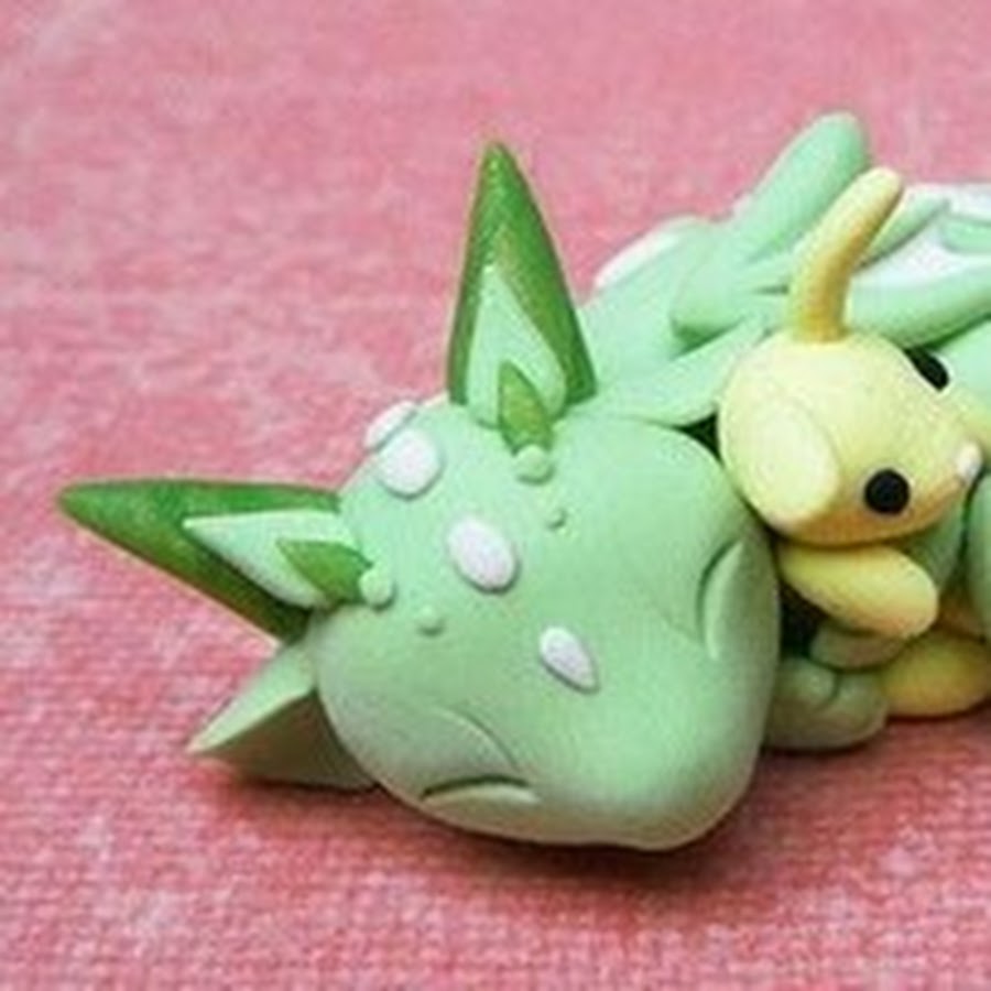Фигурки из зеленого пластилина. Фигурки из мягкого пластилина легкие. Лепим ам няма из пластилина. Фигурки из воздушного пластилина. Дракон из пластилина милый.