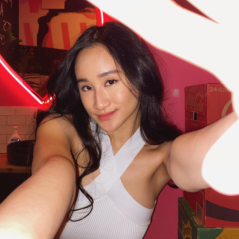 Celin Loh - 網紅的藏寶箱 