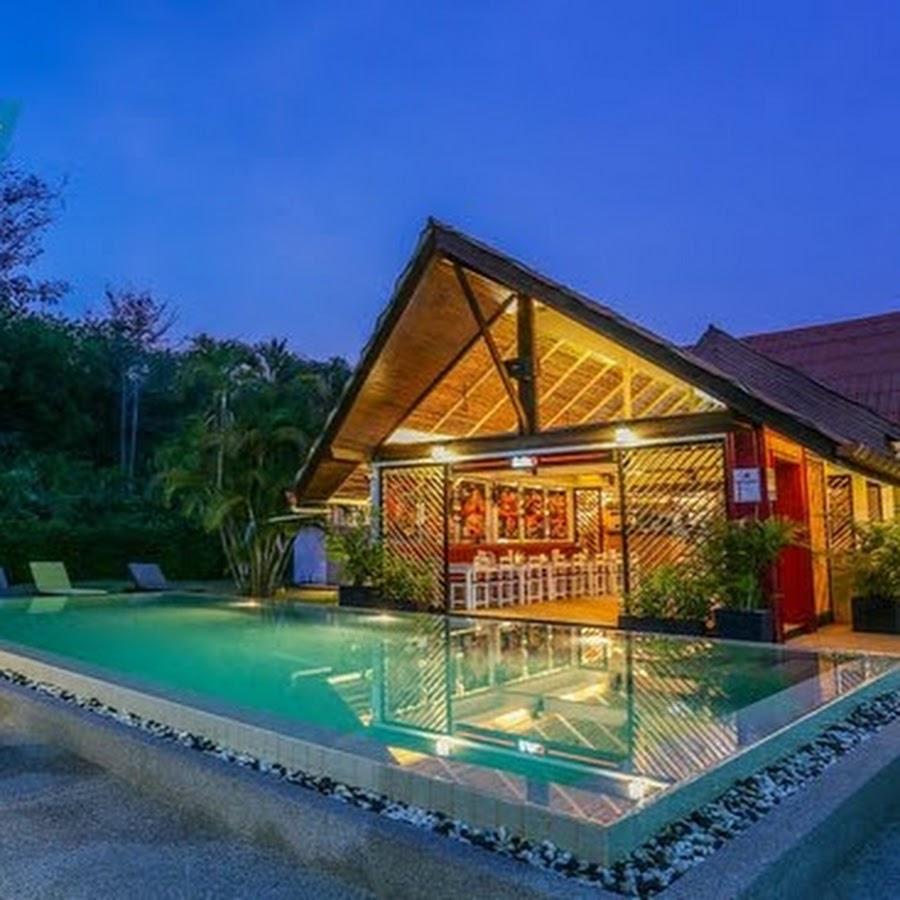 Naiharn Phuket