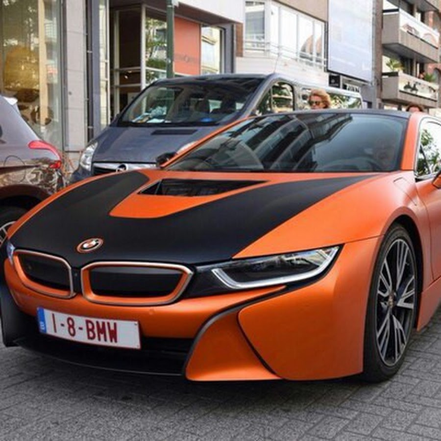 I8 BMW зеленая матовая