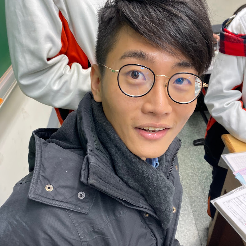 一歷百憂解的文史工作室 - 網紅的藏寶箱 