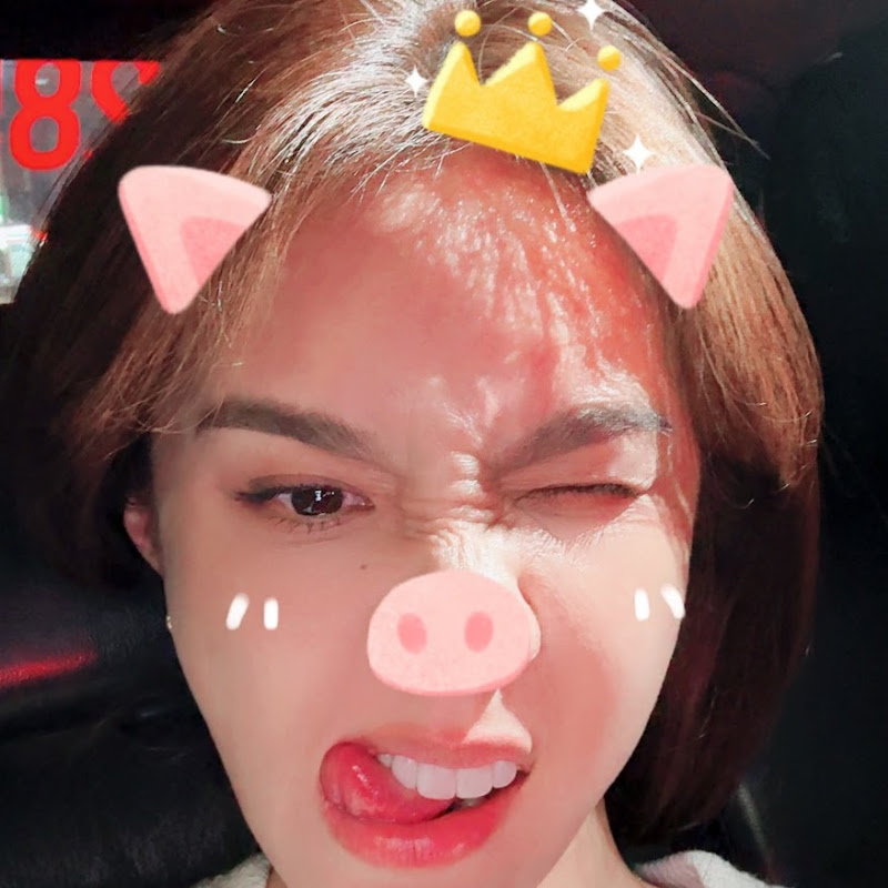 Angelina Chen - 網紅的藏寶箱 