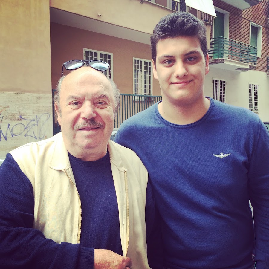 AKedOLQqaDSEvbwj0OygX_RqsRG8iJuL_Q66jaLDHeu=s900ckc0x00ffffffnorj