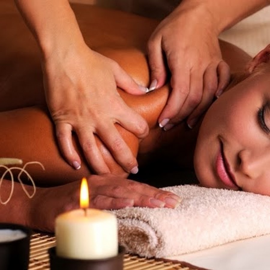 Massage club. Массаж. Релакс массаж для женщин. Массаж вертикальное фото. Миофасциальный массаж лица.