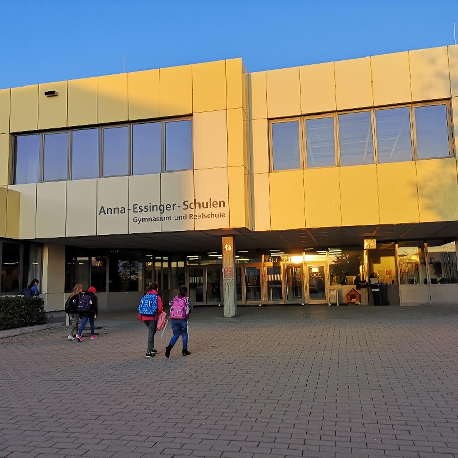 AKedOLR0JKPzs6Sqx7qC6AwM_9ij4Yyzh-Z9OV4j79DA=s900-c-k-c0x00ffffff-no-rj