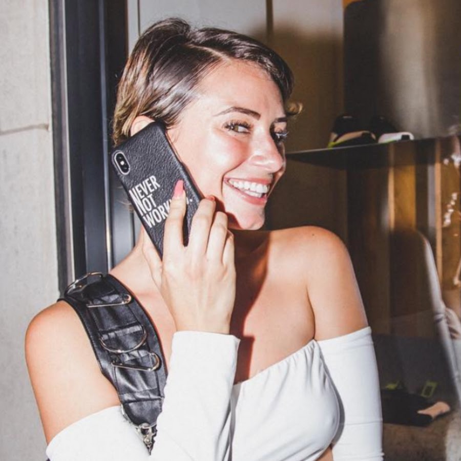 AKedOLR0JYFuly5U14ujq3KBxCZLZz0Va_Gd7GmzALemyQ=s900-c-k-c0x00ffffff-no-rj