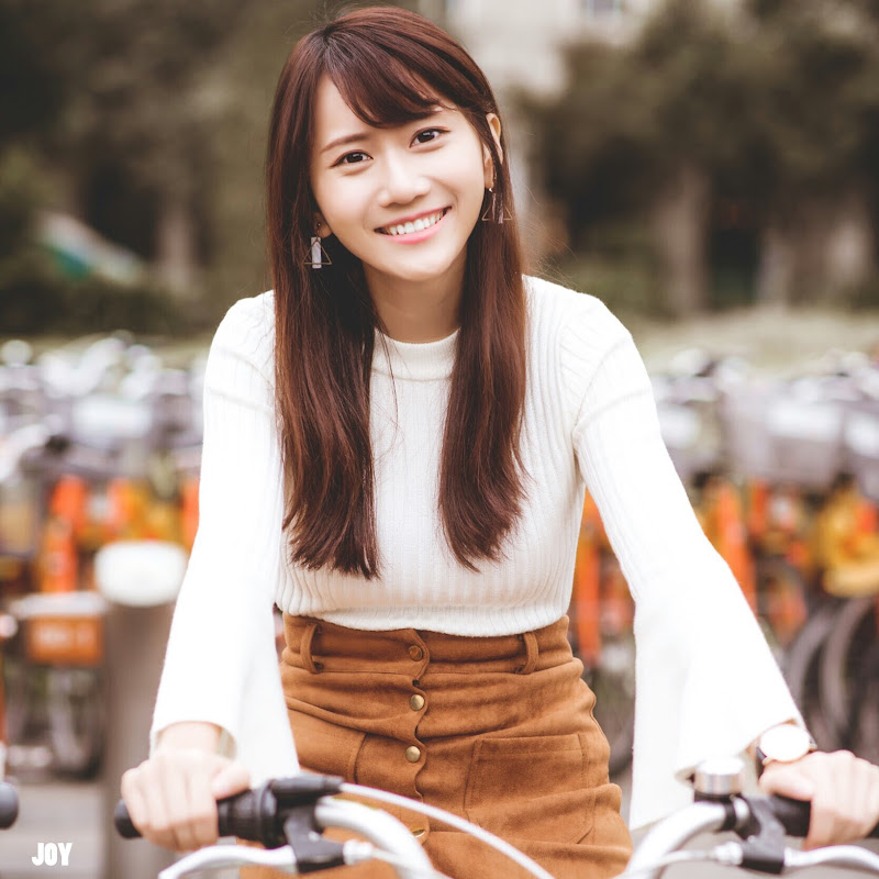 鄭欣妍 Lala - 網紅的藏寶箱 