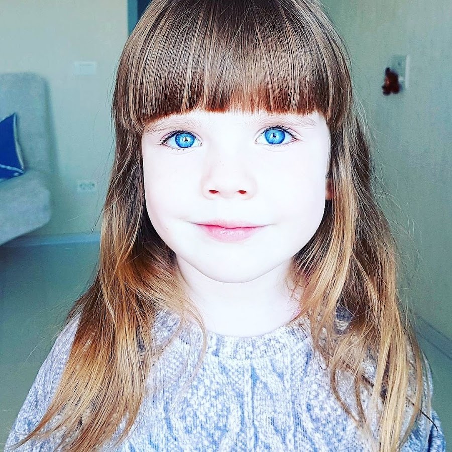 варя чикова. варя маленькая девочка. девочка варя. девочки живут. девочка варя.