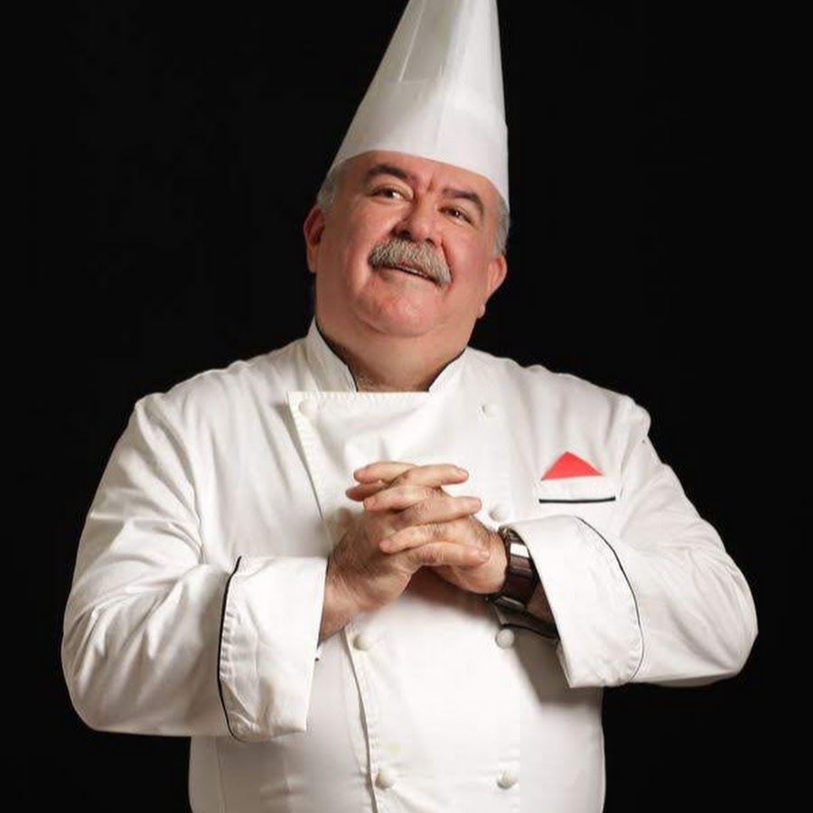 пожилой повар. старый шеф повар. старейшая повариха. повар 19 века. старейшая повариха.