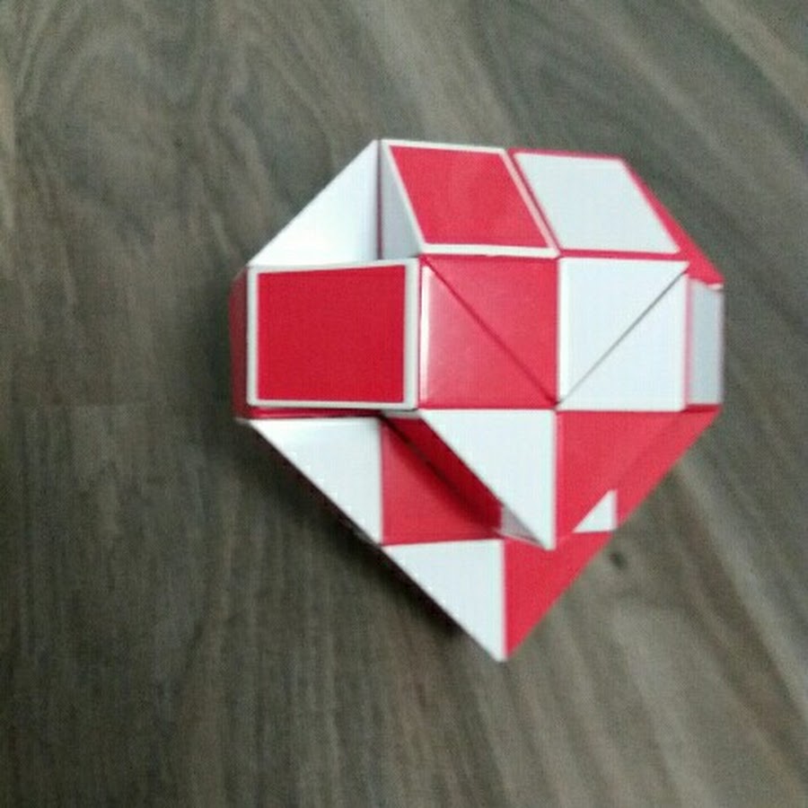 Фигуры из змейки рубика. Змейка рубика 24 сердце. Как сделать сердечко из змейки. Как сделать сердечко из змейки. Как сделать сердечко из змейки.