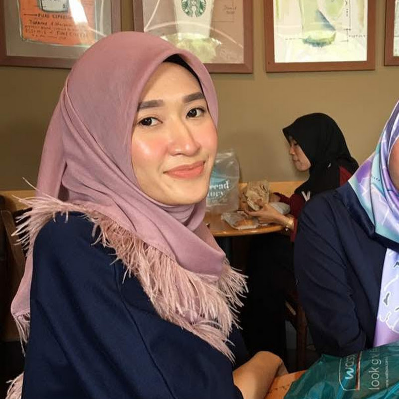 Mellya Musa - 網紅的藏寶箱 