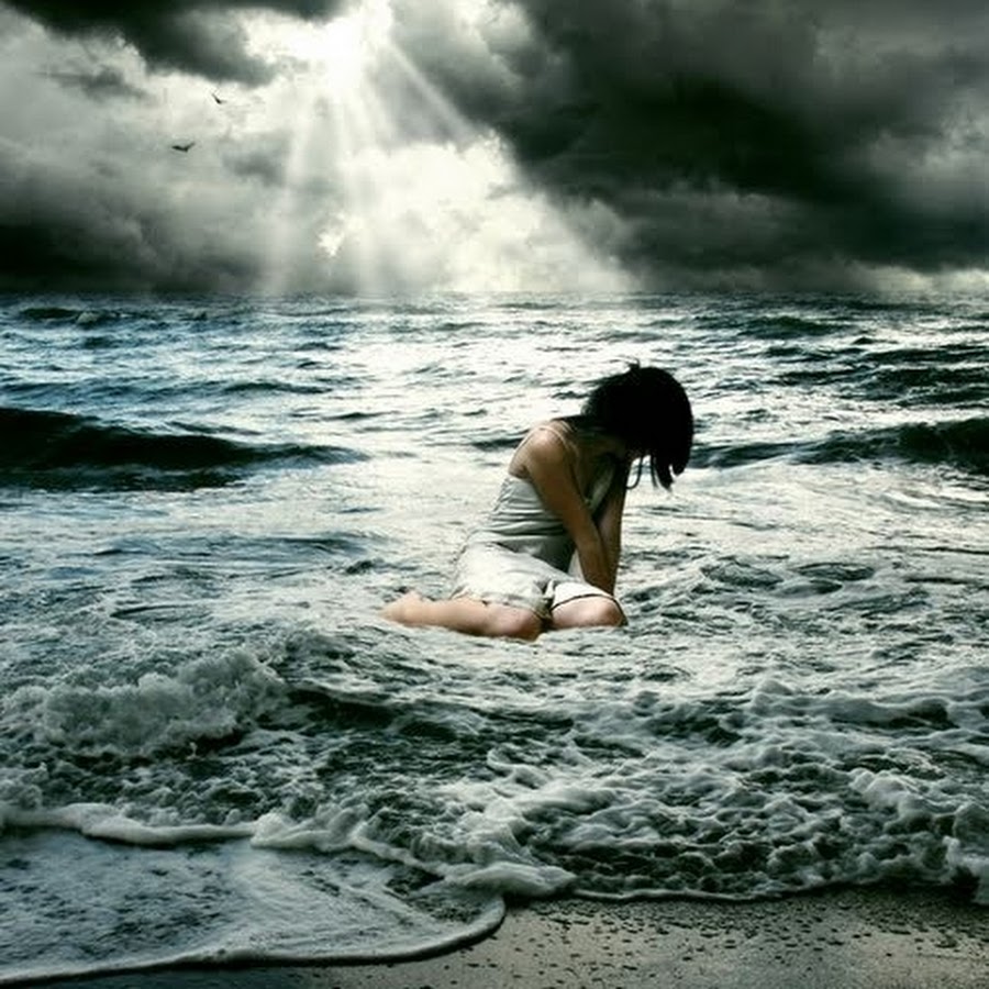 Утопаю в слезах задыхаюсь. Девушка-море. Одиночество души. Я одиночества страшусь? Фото.