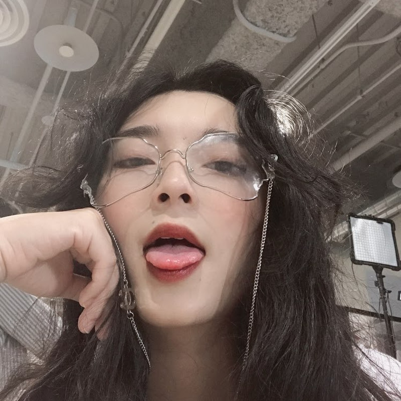 辣辣 - 網紅的藏寶箱 