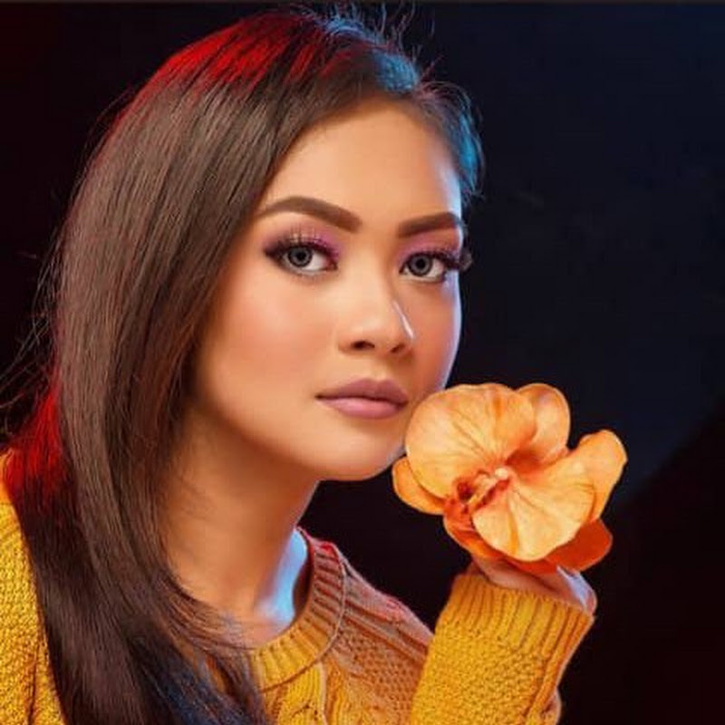 Syainie Shuhaimi - 網紅的藏寶箱 