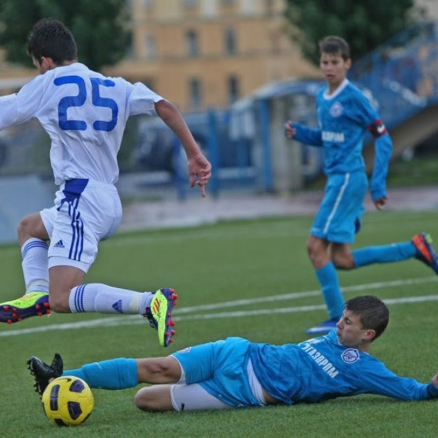 Спортшкола зенит орск. Зенит u 15. Академия Зенит u 13. Саба Сазонов футболист РПЛ. Платные тренировки для детей в ФК Зенит Питер.