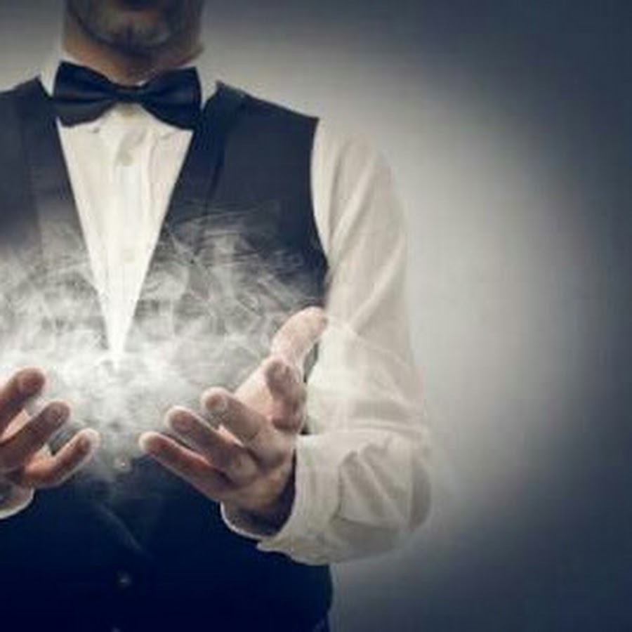 Поцелуй партнер фото. Манеры делового мужчины. Идеальный друг. Реклама линз. Reveal their.