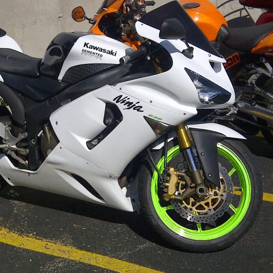 636 тысяч. Kawasaki ninja zx-6r 636. Kawasaki zx6r 636. Kawasaki zx 6 ninja 636. Kawasaki ninja zx636.