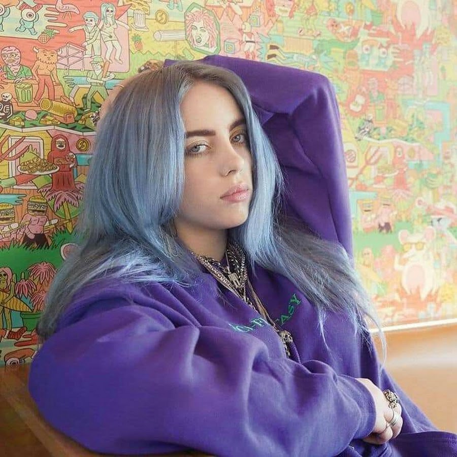 Billie eilish light blue hair