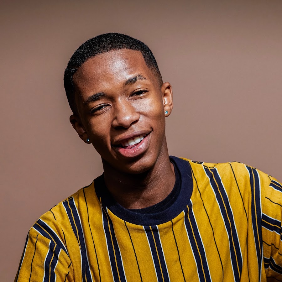 Lasizwe Dambuza - YouTube