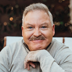 James Van Praagh Avatar