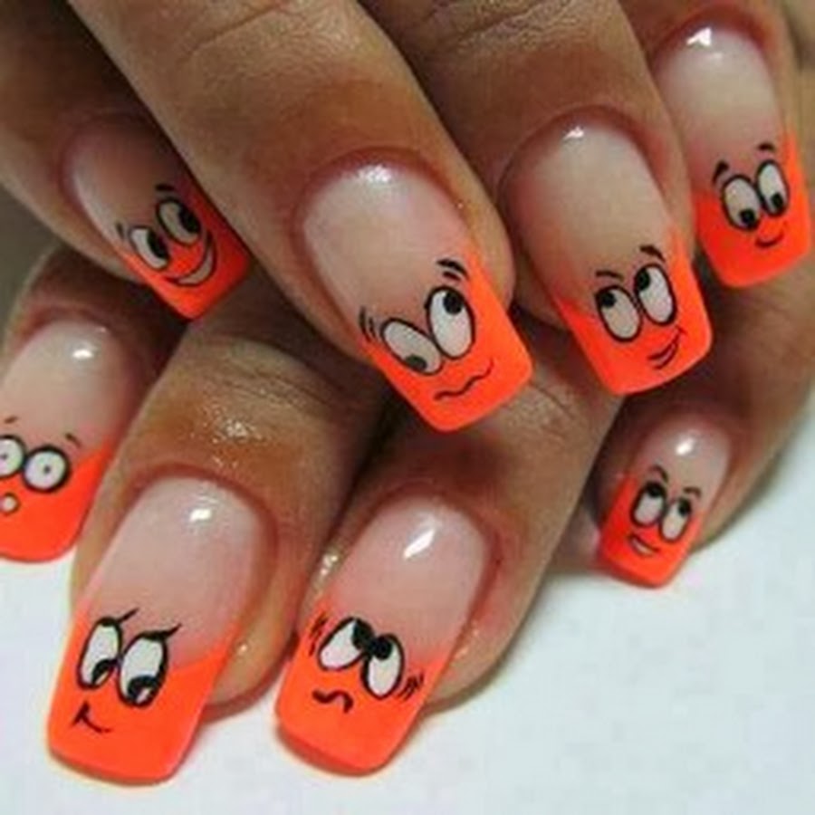 Веселый дизайн ногтей. Маникюр с рожицами. Оранжевые ногти. Маникюр на короткие ногти с мордочками. Оранжевый френч на ногтях.