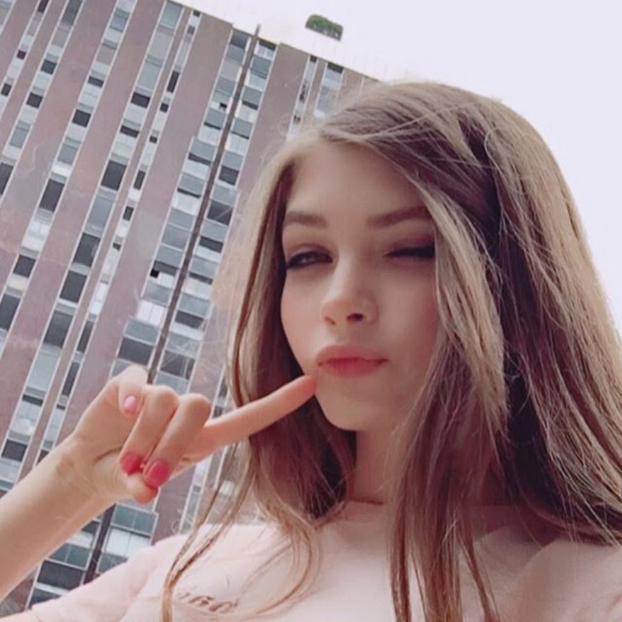 Стримерша ханна сливы