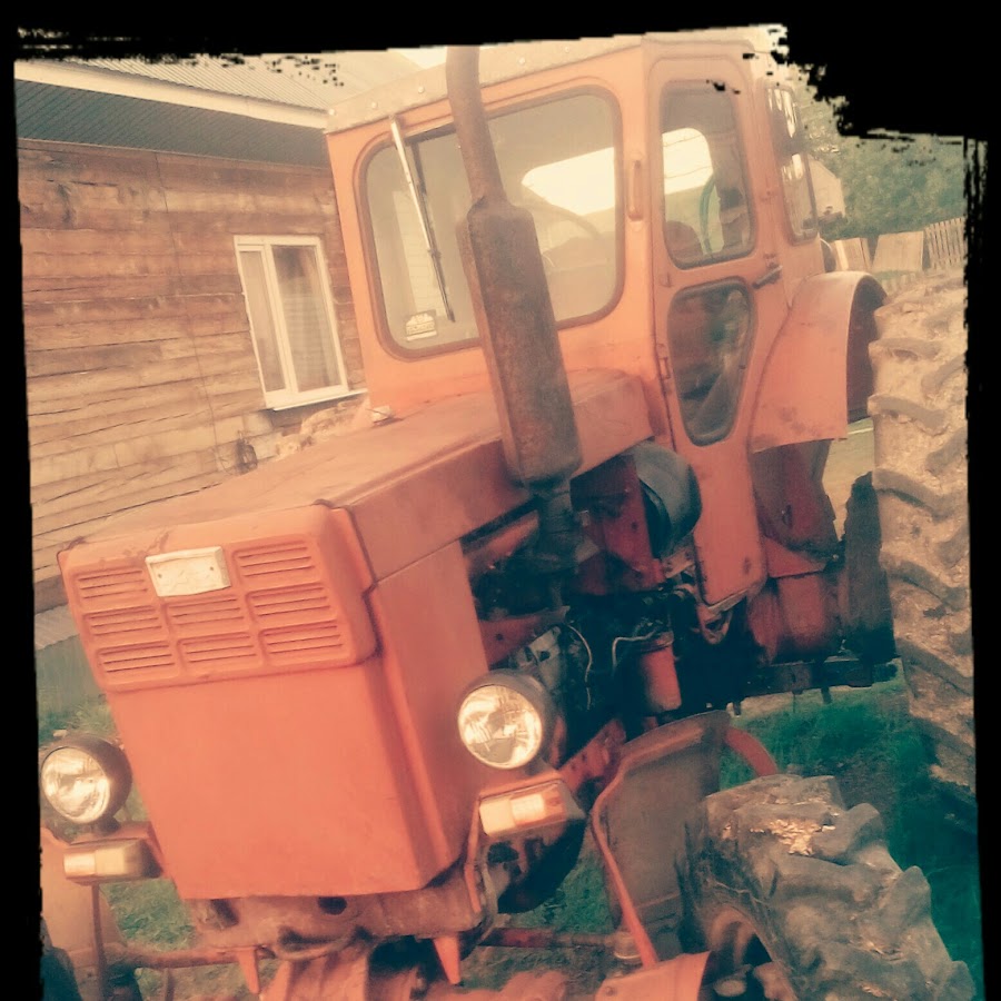 колхозник на тракторе. обучиться на тракториста в совхозном. боготол вакансия тракторист. работа тракториста свердловская область. мбу служба благоустройства города саратов.