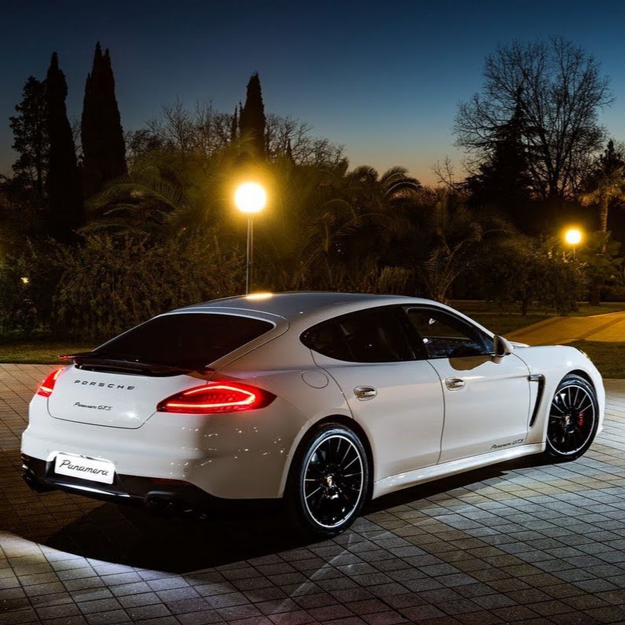 Porsche Panamera GTS 4