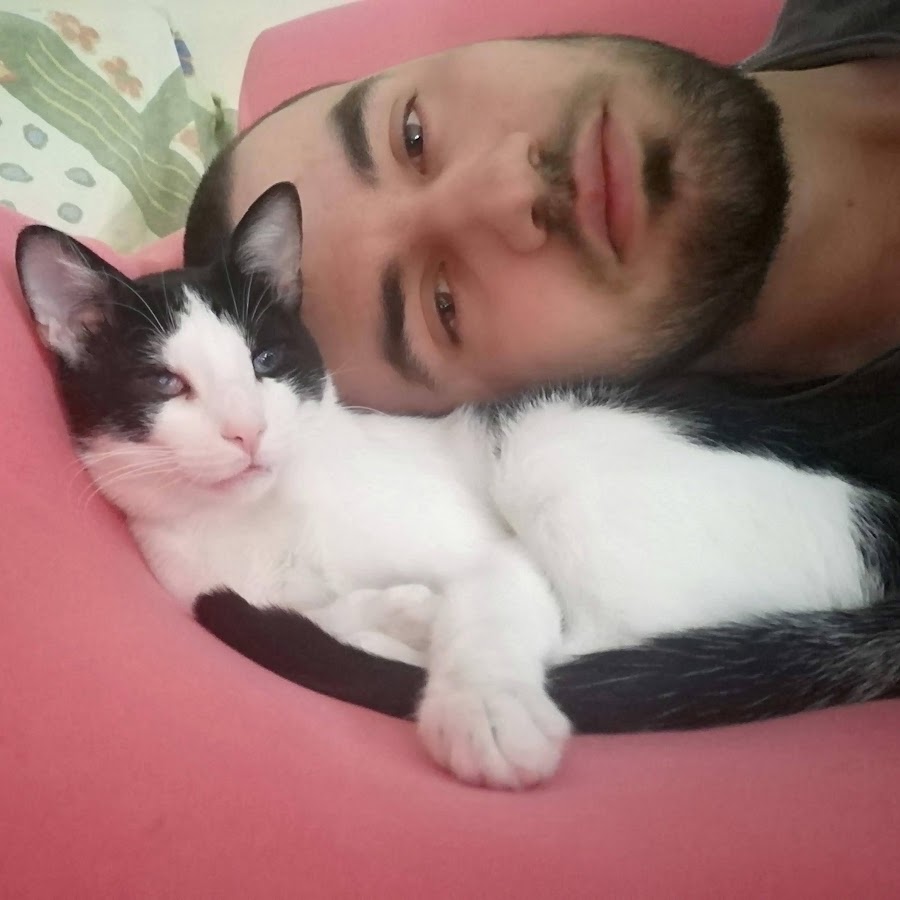 AKedOLRaLEdwIX-IbA9ovULcZGs-x-pauaxQJm7Zl_9UVQ=s900-c-k-c0x00ffffff-no-rj