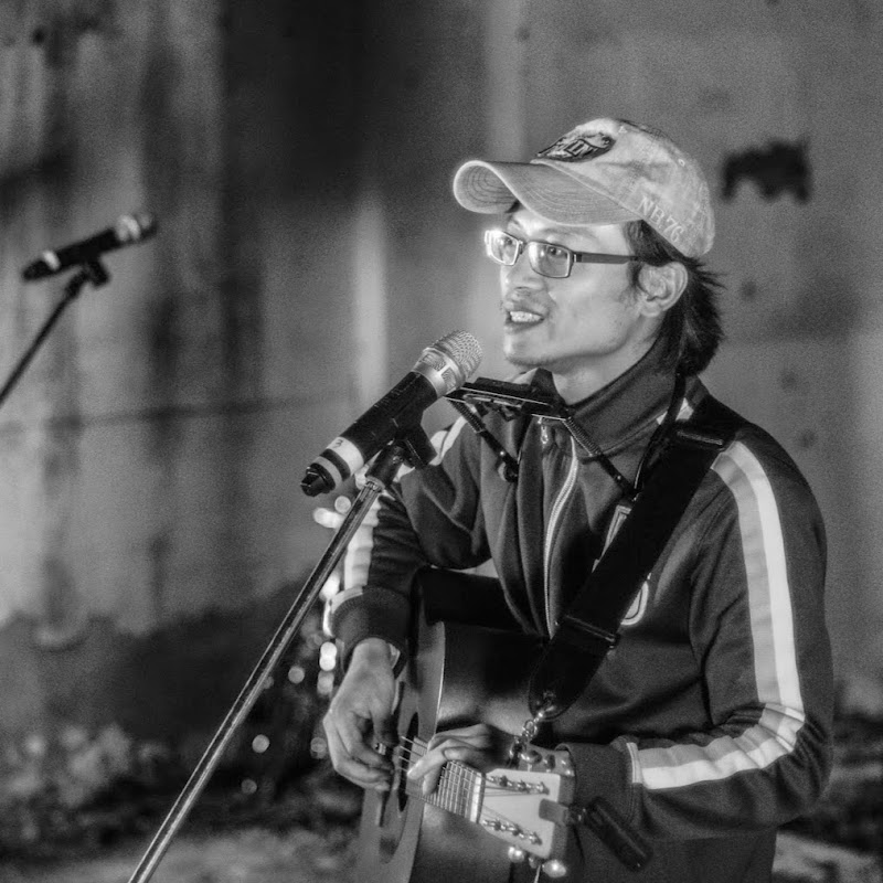 黃瑋傑 Huang Wei Jie - 網紅的藏寶箱 