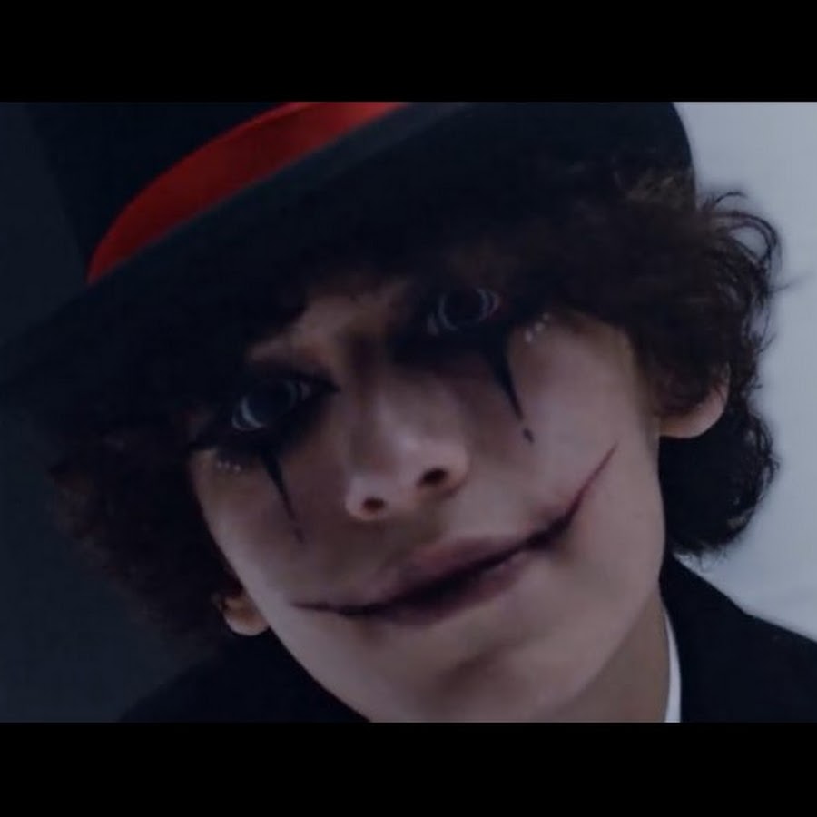 Прически фриков. Фрик в осу. Пирсинг модификации тела. Прически фриков. Фрик в осу.