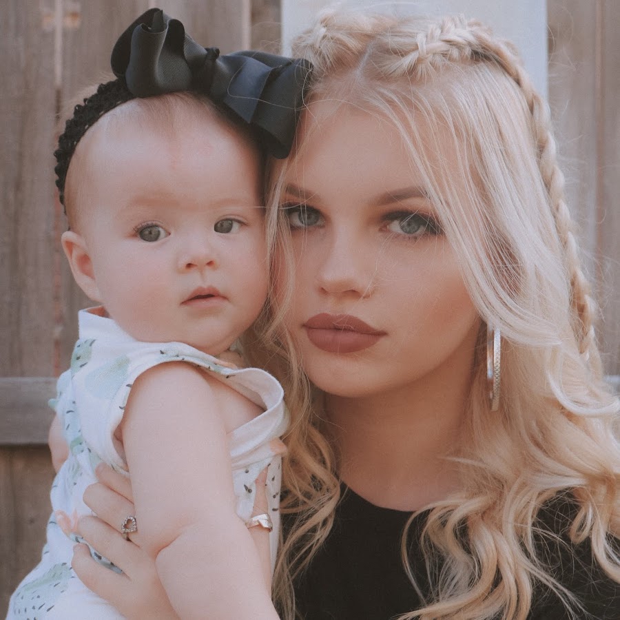 Maddie and everleigh