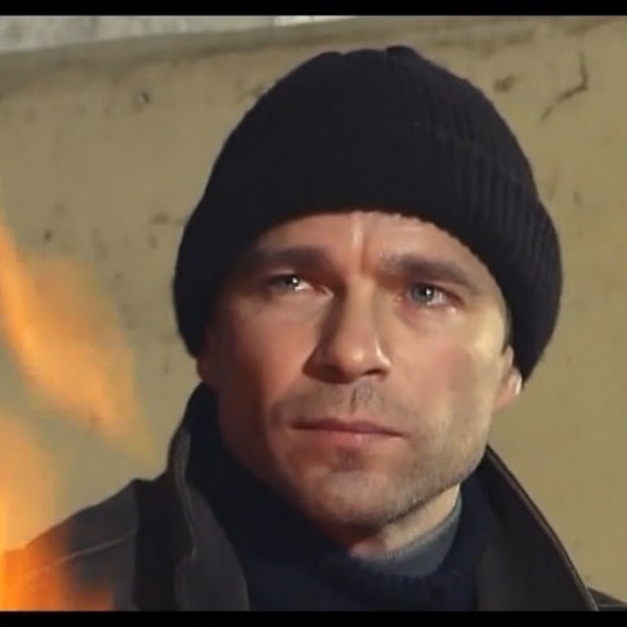 Глаза ворона. Сергей маховиков вороны. Черный ворон маховиков три. Черный ворон маховиков три. Юность.