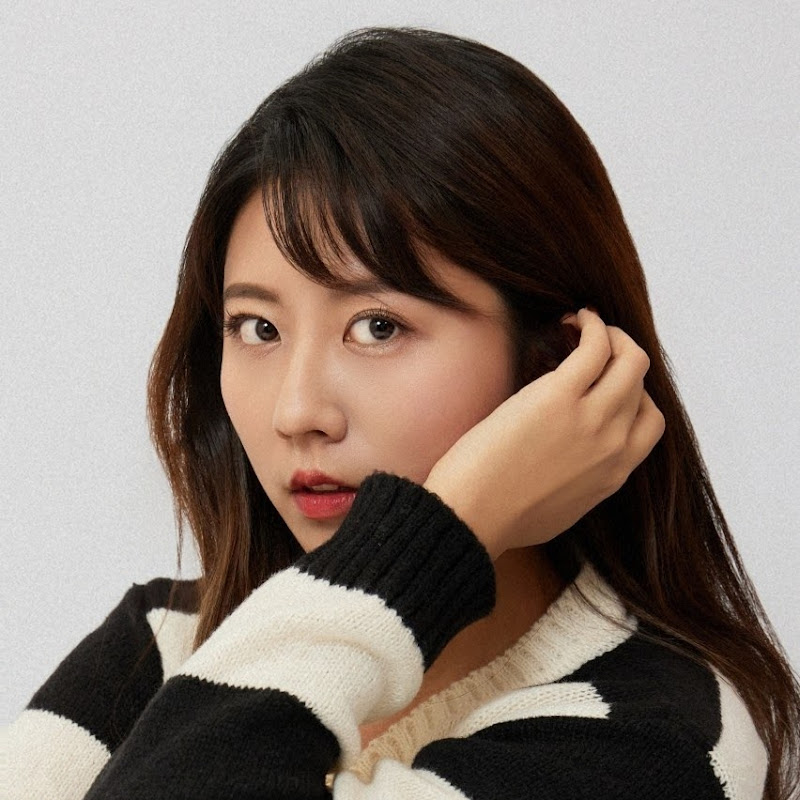 查查查珮怡 - 網紅的藏寶箱 