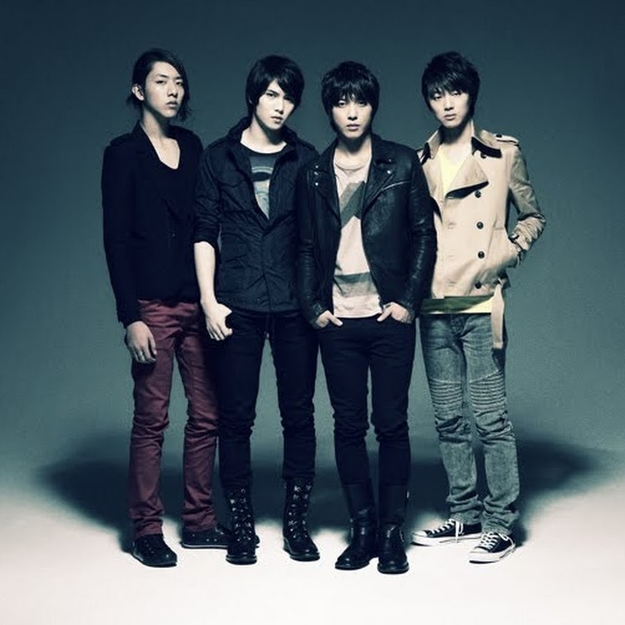 N c n c группа. N. Группа cnblue. Группа cnblue участники. Blue группа корейская.