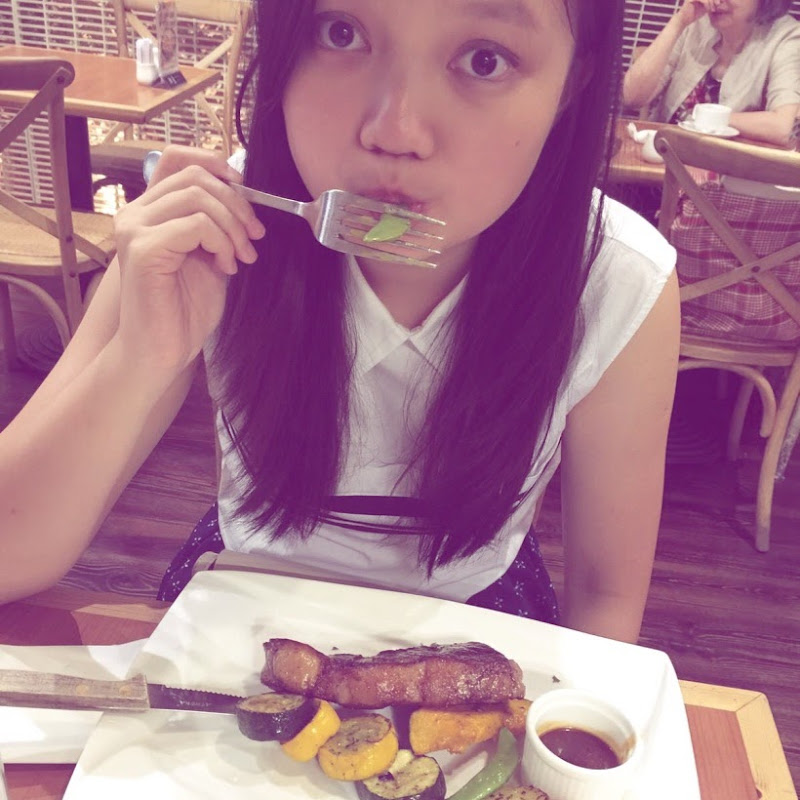 Charlie Yip - 網紅的藏寶箱 