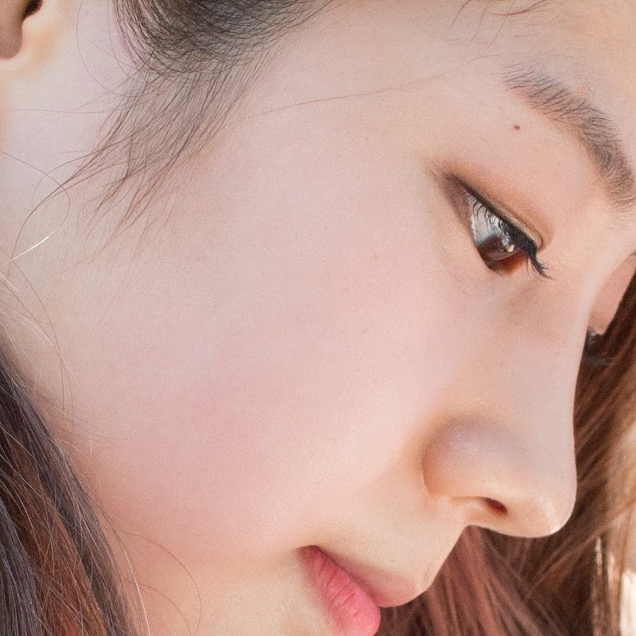 Ссср глазами японцев. Что значит родинка под глазом в японии. Что значит родинка под глазом в японии. Корейская актриса с родинкой на носу. Узловая меланома радужки.