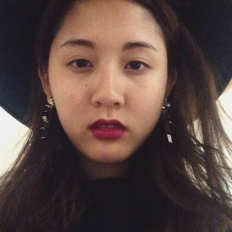 Julia Doan - 網紅的藏寶箱 