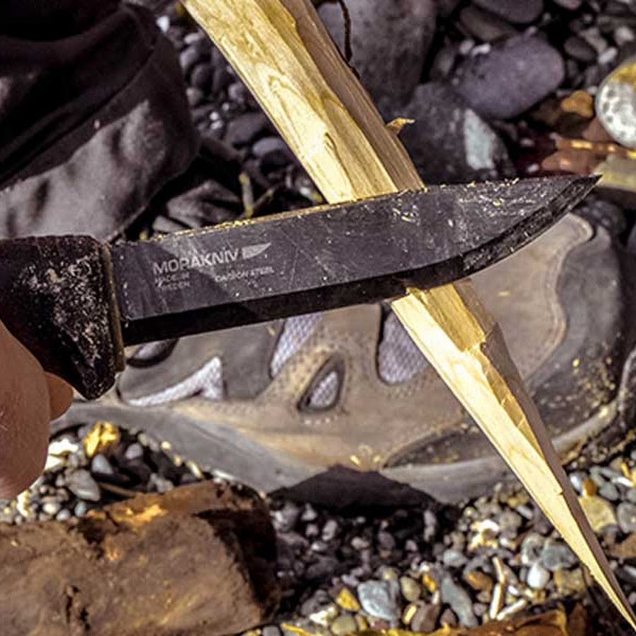 Бушкрафт убежище в лесу. Гордеевы бушкрафт. Гордеевы бушкрафт. Татьяна гордеева бушкрафт и походы. Бушкрафт сибирь.