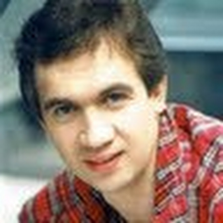 Владимиров владимир узловая. Vladimir l. Владимир литвинов харьков нацик. Мужчина ест большой ложкой. Владимир литвинов бодайбо.