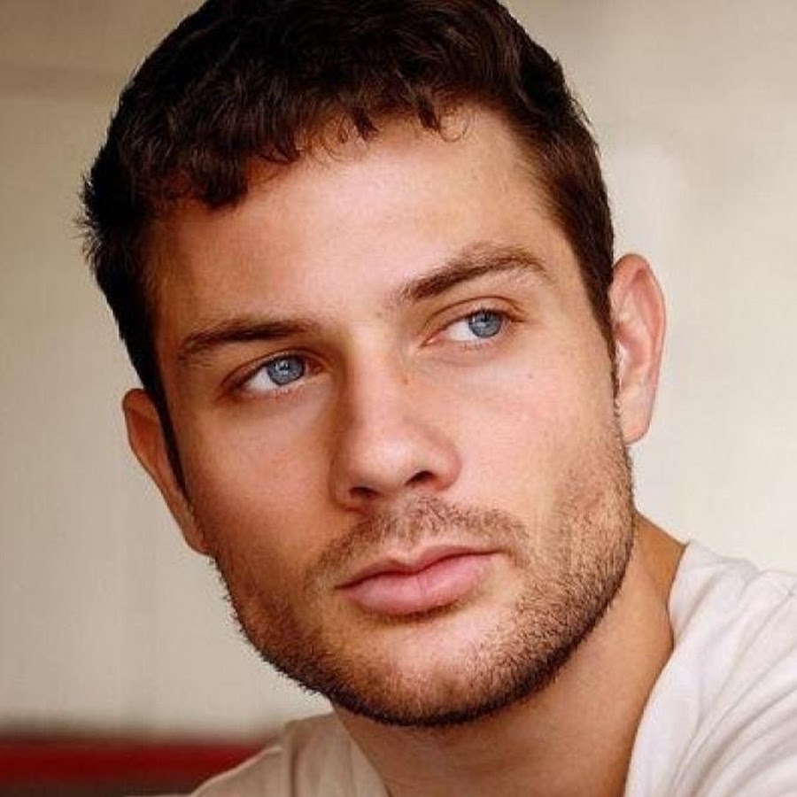 Красивые мужчины. Мужчина лет тридцати. Джино энтони песи фото. Красивые мужчины. Симпатичный мужчина.