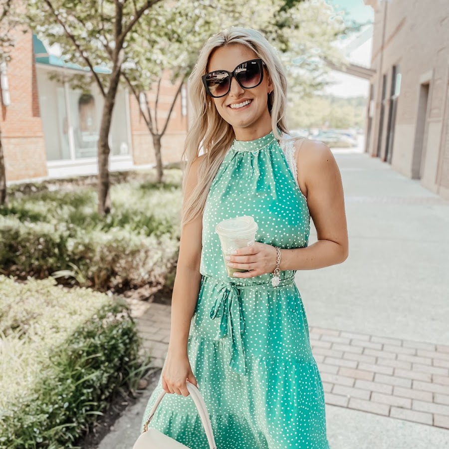 AKedOLRp3WeqzjUyjv7V2cWU7pi_AcGWRdn7E8cCJUb65A=s900-c-k-c0x00ffffff-no-rj