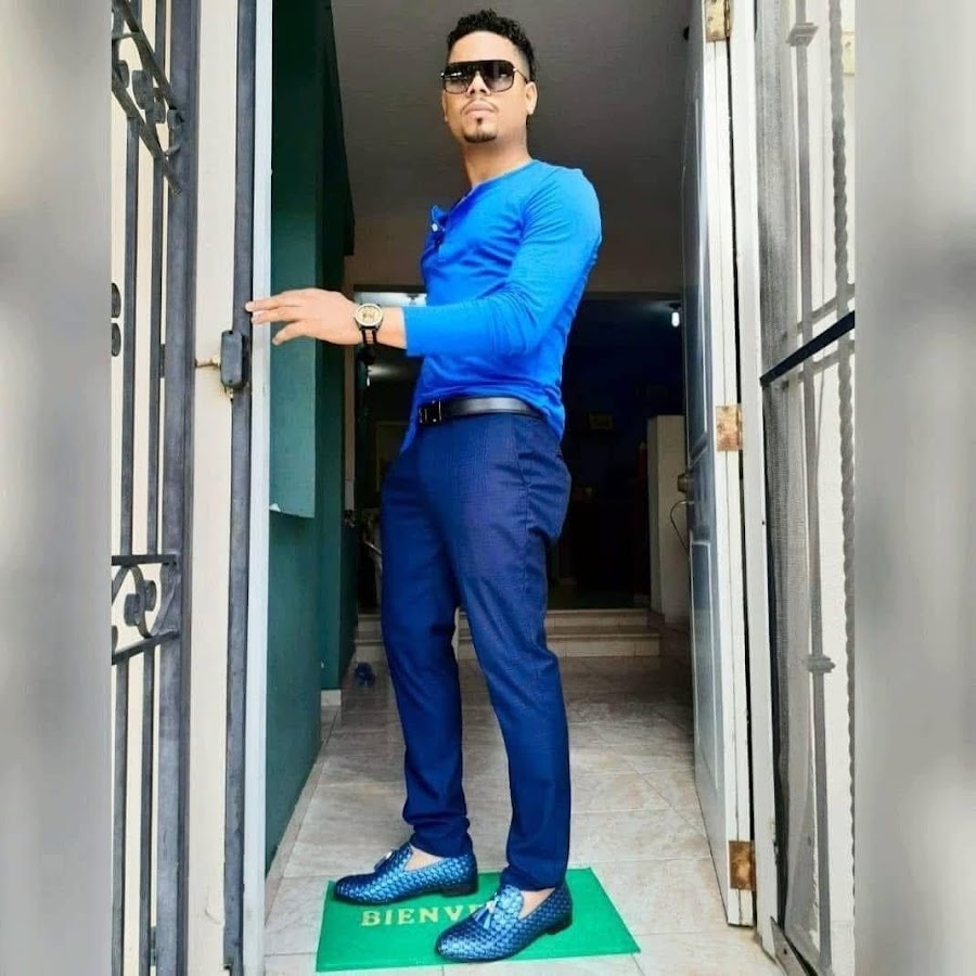 Перси джексон и похититель молний аид. Логан лерман перси джексон и похититель молний. Молнии. Пирси джексон и позитилеь молнии. Логан лерман 2010.