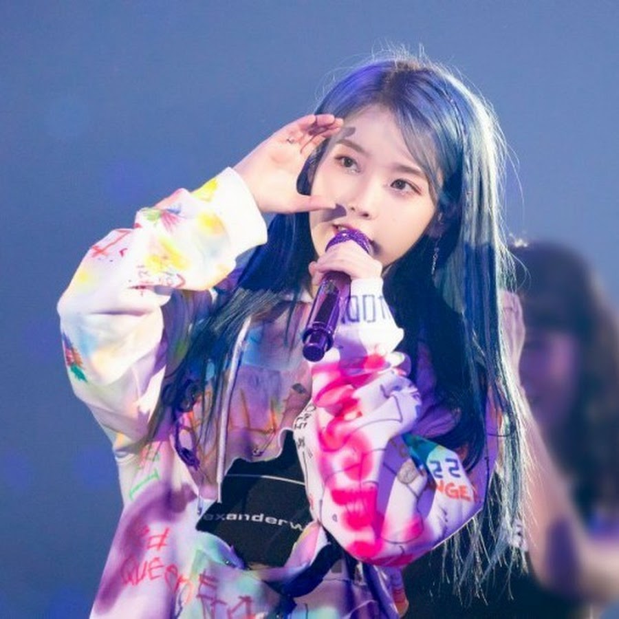 Певица кореи аю. Айю iu. Аю певица корейская. Ли джи-ын. Lee ji eun.